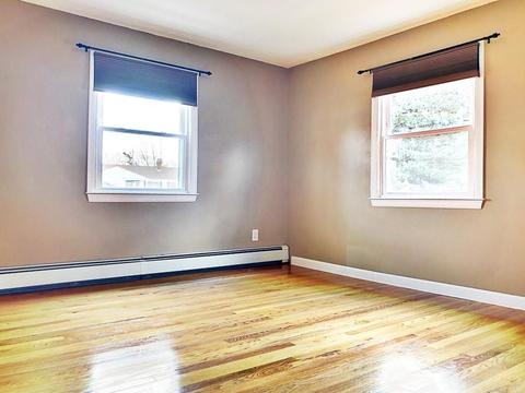 24 Leo Dr, Chicopee, MA 01020 photo 10