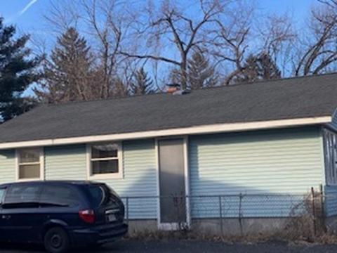 76 Merrill Rd, Springfield, MA 01119 photo 2
