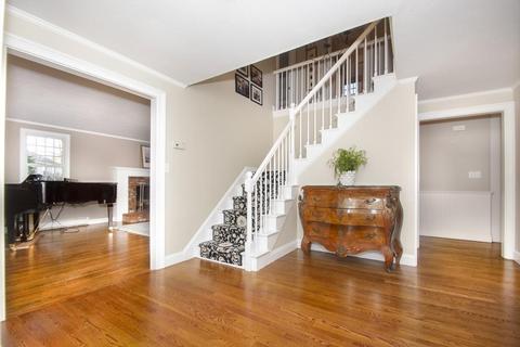 12 Golfview Dr, Hingham, MA 02043 photo 6