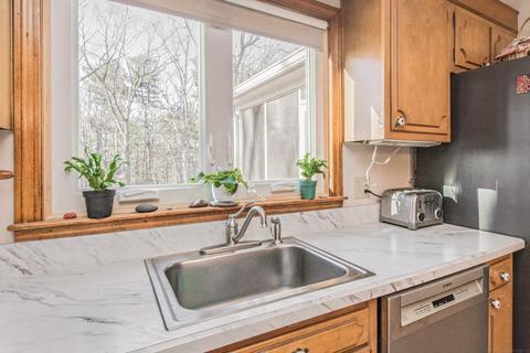9 Gore Gable Dr, Webster, MA 01570 photo 12