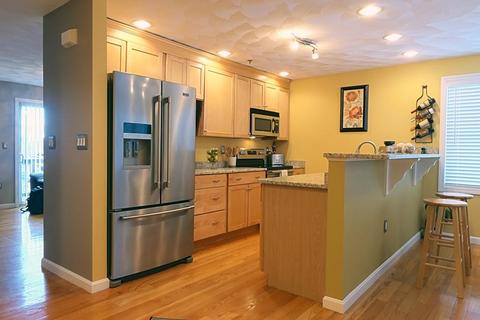 97 Sylvan St #4, Danvers, MA 01923 photo 2