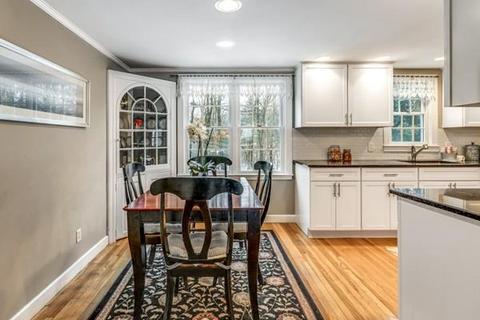 42 Summer Ave, Reading, MA 01867 photo 9
