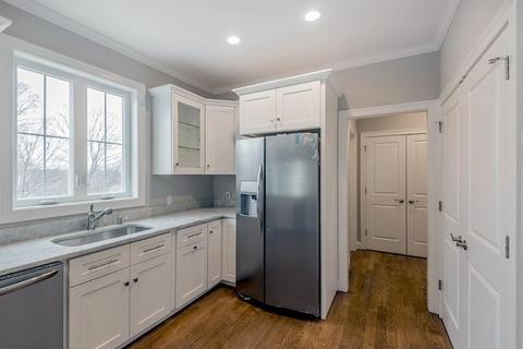 39 Clark St #B, Danvers, MA 01923 photo 4
