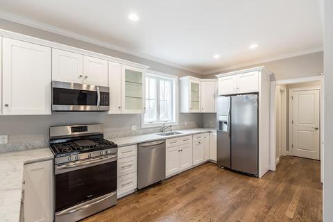 39 Clark St #B, Danvers, MA 01923 photo 5