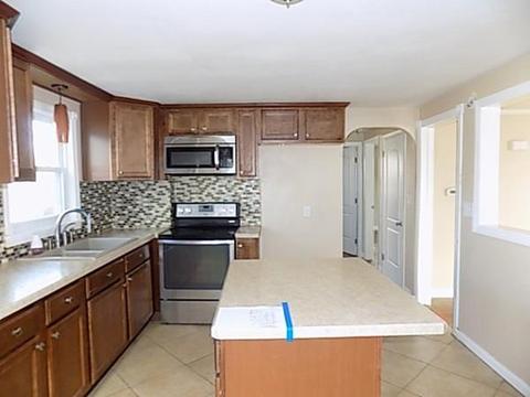 186 Leyfred Ter, Springfield, MA 01108 photo 12