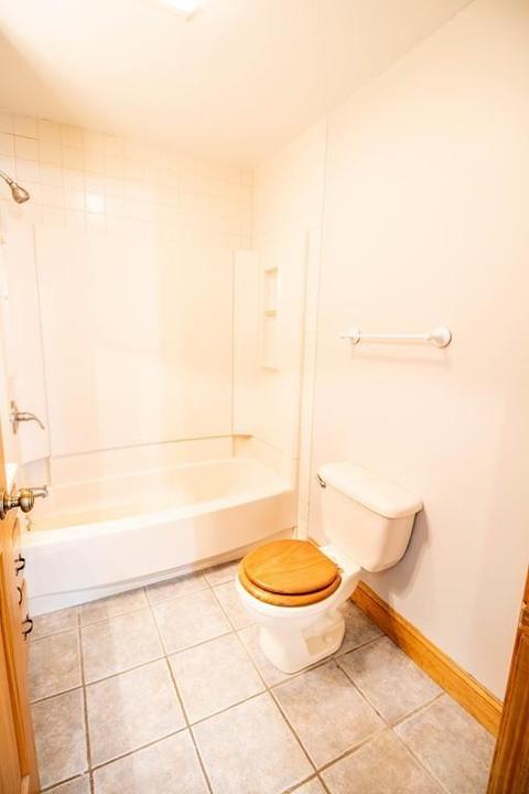 35 Robert St, Chicopee, MA 01020 photo 16
