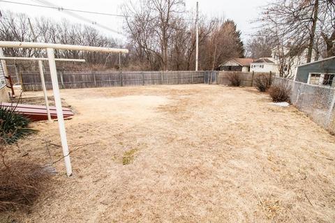 35 Robert St, Chicopee, MA 01020 photo 28