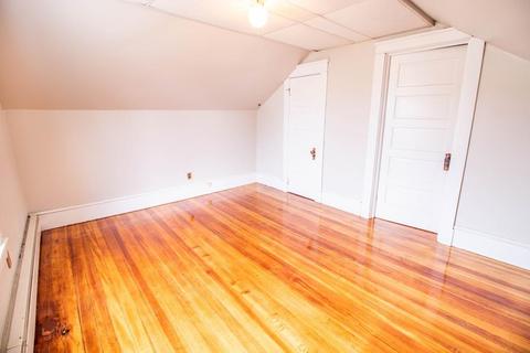 35 Robert St, Chicopee, MA 01020 photo 18