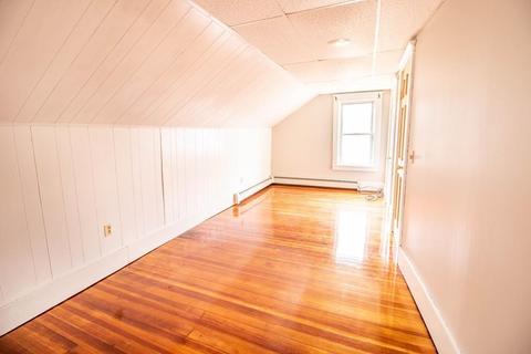 35 Robert St, Chicopee, MA 01020 photo 20