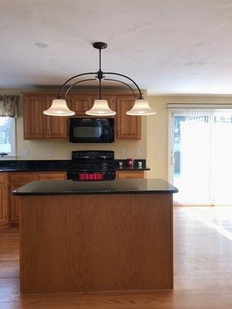 14 Field St, Maynard, MA 01754 photo 11