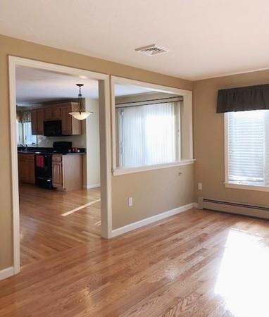 14 Field St, Maynard, MA 01754 photo 8