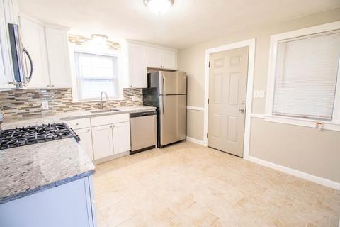 77 Claire St, Chicopee, MA 01020 photo 3