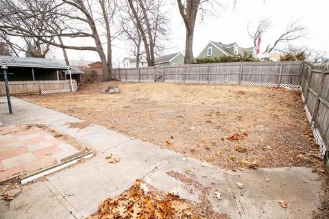 77 Claire St, Chicopee, MA 01020 photo 18