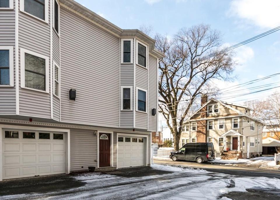  29 Bacon St #1, Waltham, MA 02451 photo 3