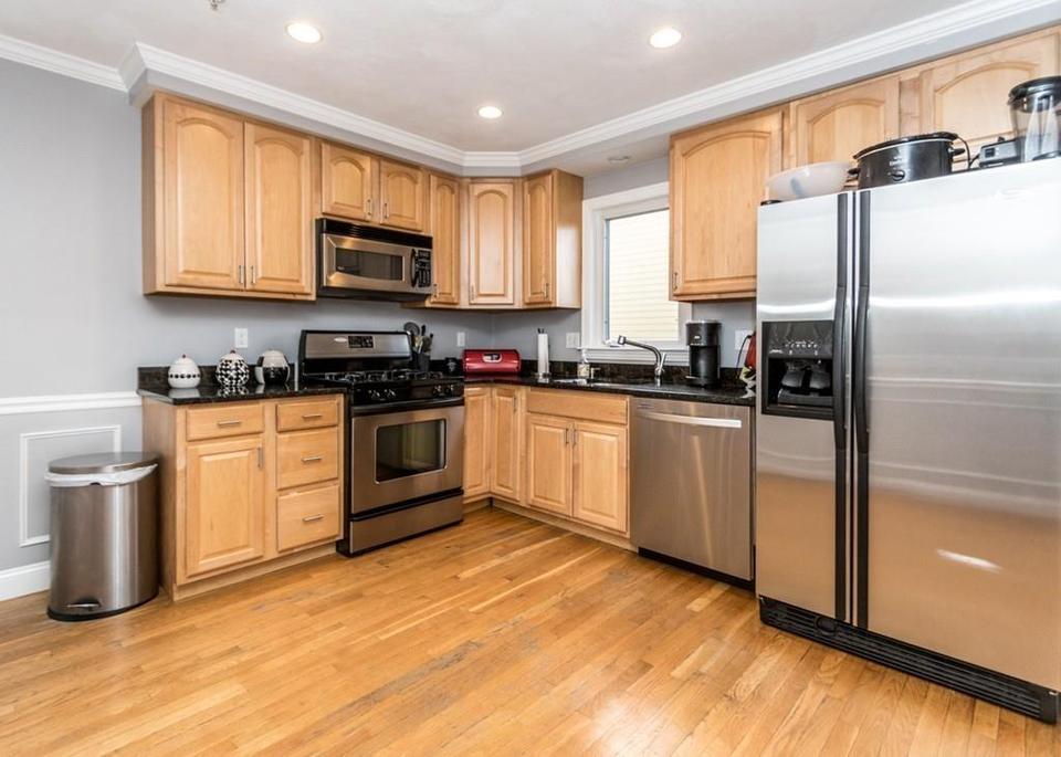  29 Bacon St #1, Waltham, MA 02451 photo 4