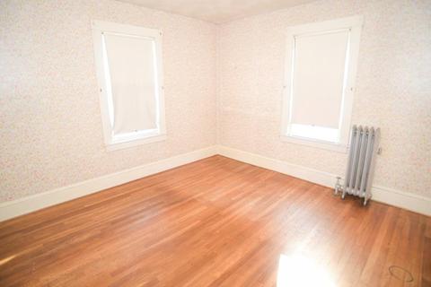 547 Springfield St, Chicopee, MA 01013 photo 22