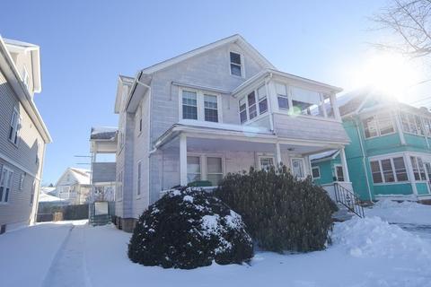 547 Springfield St, Chicopee, MA 01013 photo 2