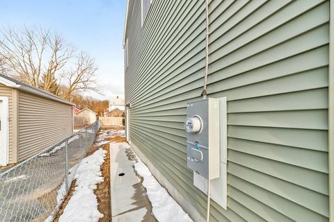 93 Penacook, Springfield, MA 01104 photo 5
