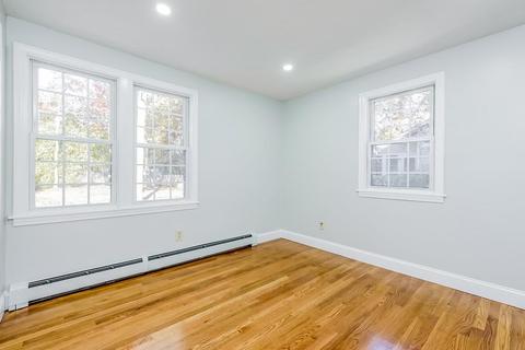 33 Florence Ave, Mashpee, MA 02649 photo 7