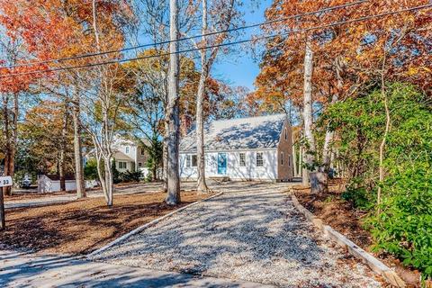 33 Florence Ave, Mashpee, MA 02649 photo 2