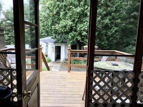 33 Everett St, Easthampton, MA 01027 photo 6