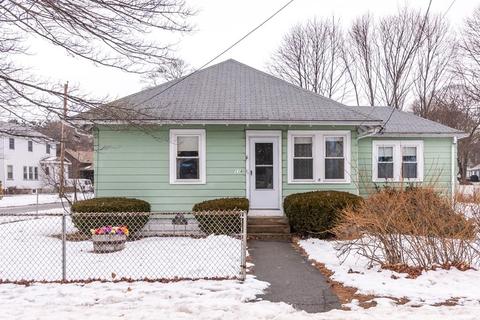 116 Spring St, Stoneham, MA 02180 photo 1