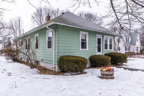 116 Spring St, Stoneham, MA 02180 photo 9