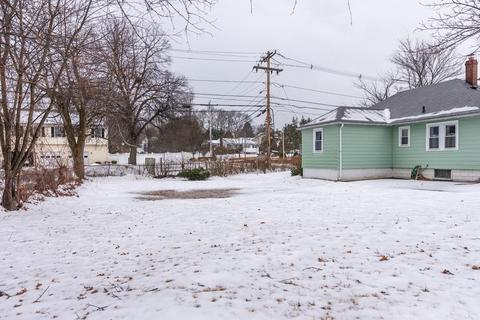 116 Spring St, Stoneham, MA 02180 photo 8
