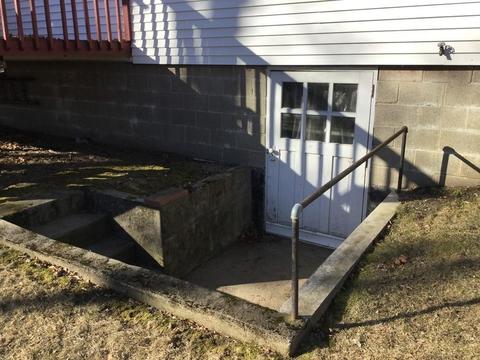 2 Bay Edge Ln, Worcester, MA 01604 photo 4