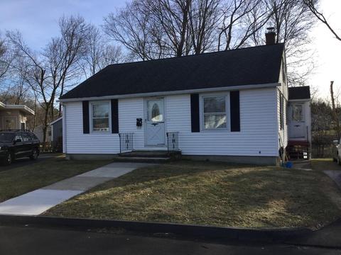 2 Bay Edge Ln, Worcester, MA 01604 photo 1