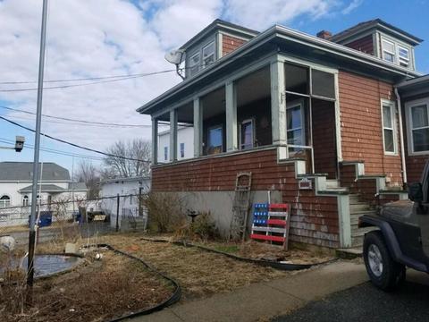 62 Queen St, Fall River, MA 02724 photo 3