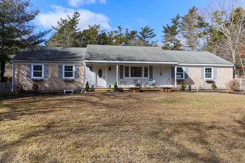 71 Walnut St, Barnstable, MA 02648 photo 2