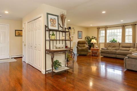 71 Walnut St, Barnstable, MA 02648 photo 8