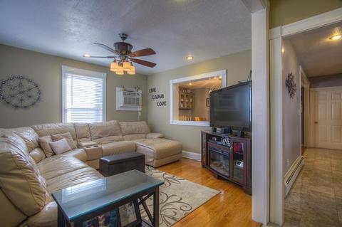 4 Brown St, Peabody, MA 01960 photo 11