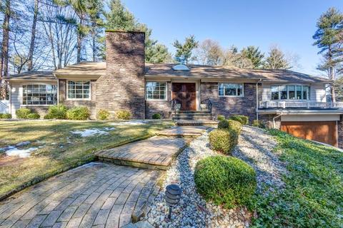 35 Upland Rd, Sharon, MA 02067 photo 2