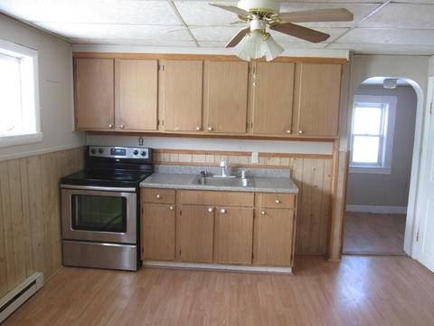 182 Hampden St, Springfield, MA 01151 photo 5