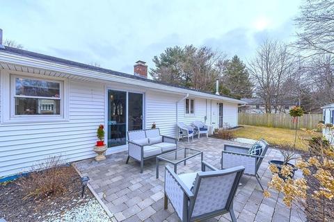 4 Temi Rd, Beverly, MA 01915 photo 2