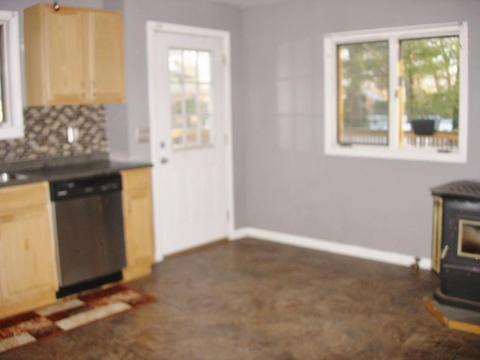 205 El Paso St, Springfield, MA 01104 photo 9
