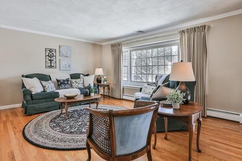 10 Aurele Cir, Reading, MA 01867 photo 3