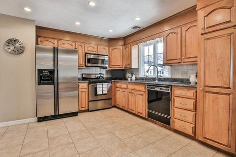 10 Aurele Cir, Reading, MA 01867 photo 9