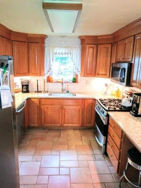 22 Halmstad St, Worcester, MA 01607 photo 8