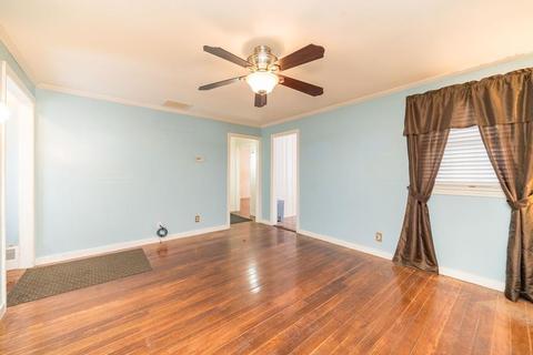 17 Eldridge St, Chicopee, MA 01013 photo 6