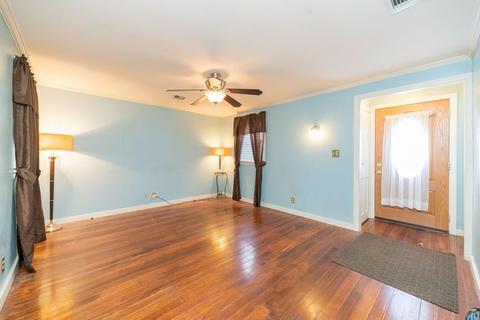17 Eldridge St, Chicopee, MA 01013 photo 4