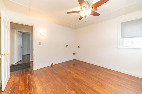 17 Eldridge St, Chicopee, MA 01013 photo 16