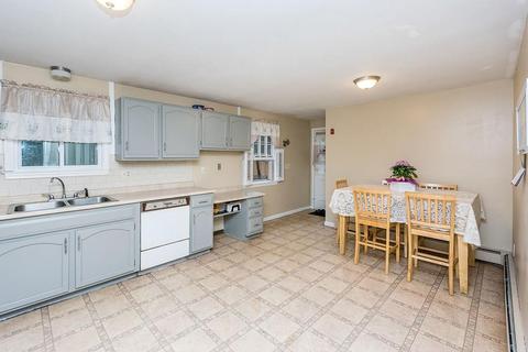 10 Coach Rd, Mansfield, MA 02048 photo 8