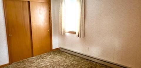 38 Thomas St, Chicopee, MA 01013 photo 9