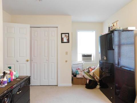 245 Tyler St, Springfield, MA 01109 photo 14