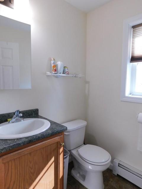 245 Tyler St, Springfield, MA 01109 photo 6