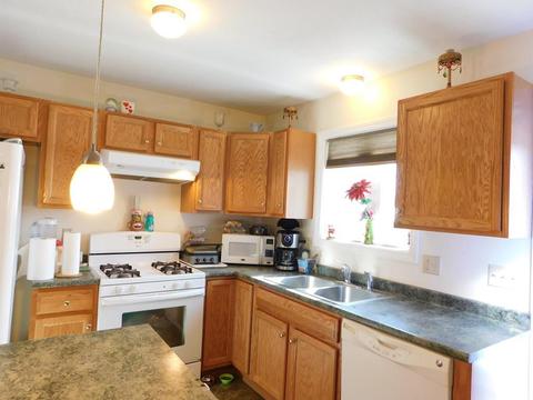 245 Tyler St, Springfield, MA 01109 photo 5