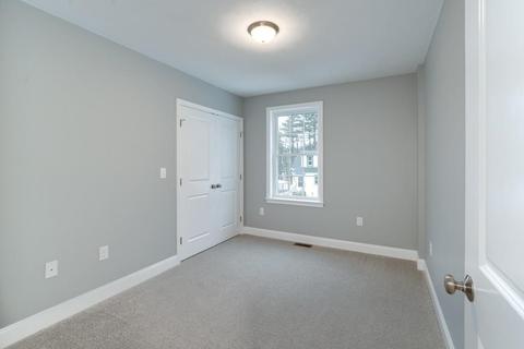 7 Oscar St, Webster, MA 01570 photo 17
